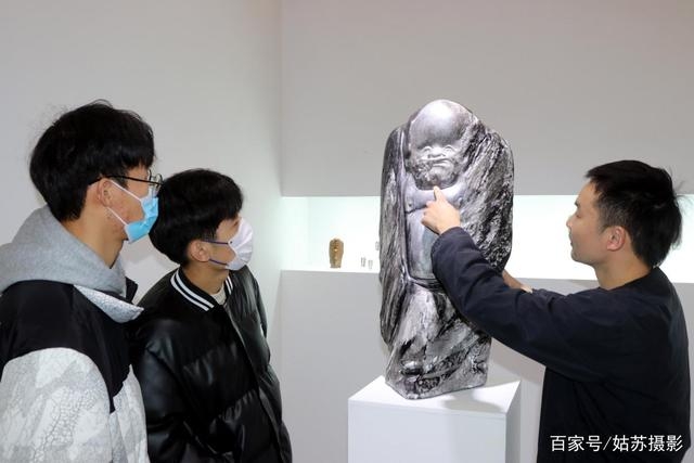 “清风徐·来”徐昌猛个人作品展亮相苏州工艺美术博览会