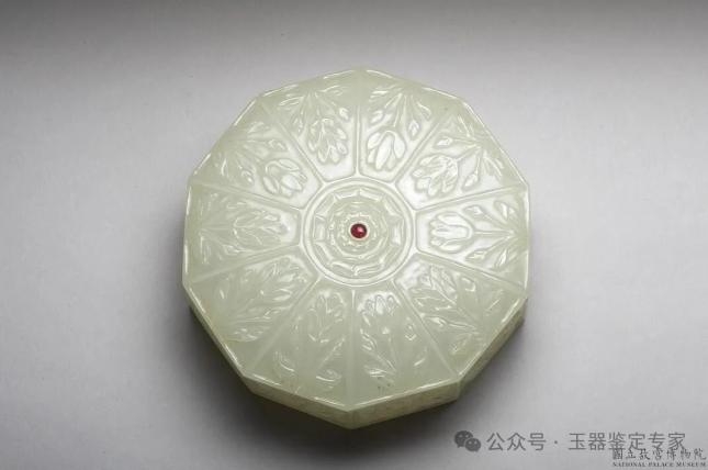 13-17世纪中国玉器与伊斯兰玉雕艺术的相互影响