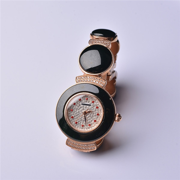 翡翠手表表带的工艺有哪些注意事项？