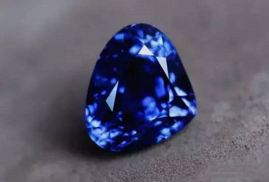 天然蓝宝石的产地是哪里，蓝宝石产地有哪些