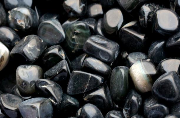 黑玛瑙为什么又叫短命石(黑玛瑙传说介绍)？