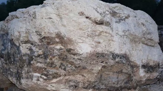 辽宁省发现了世界上最大的水草玛瑙原石，其价值无法估量-第3张