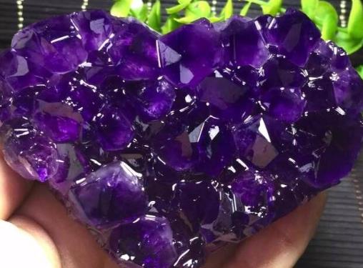 紫水晶可以晒太阳吗,暴晒为什么会掉色？