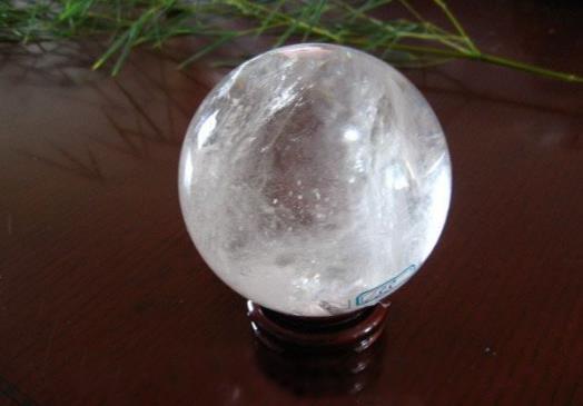 白水晶和玻璃怎么区分？